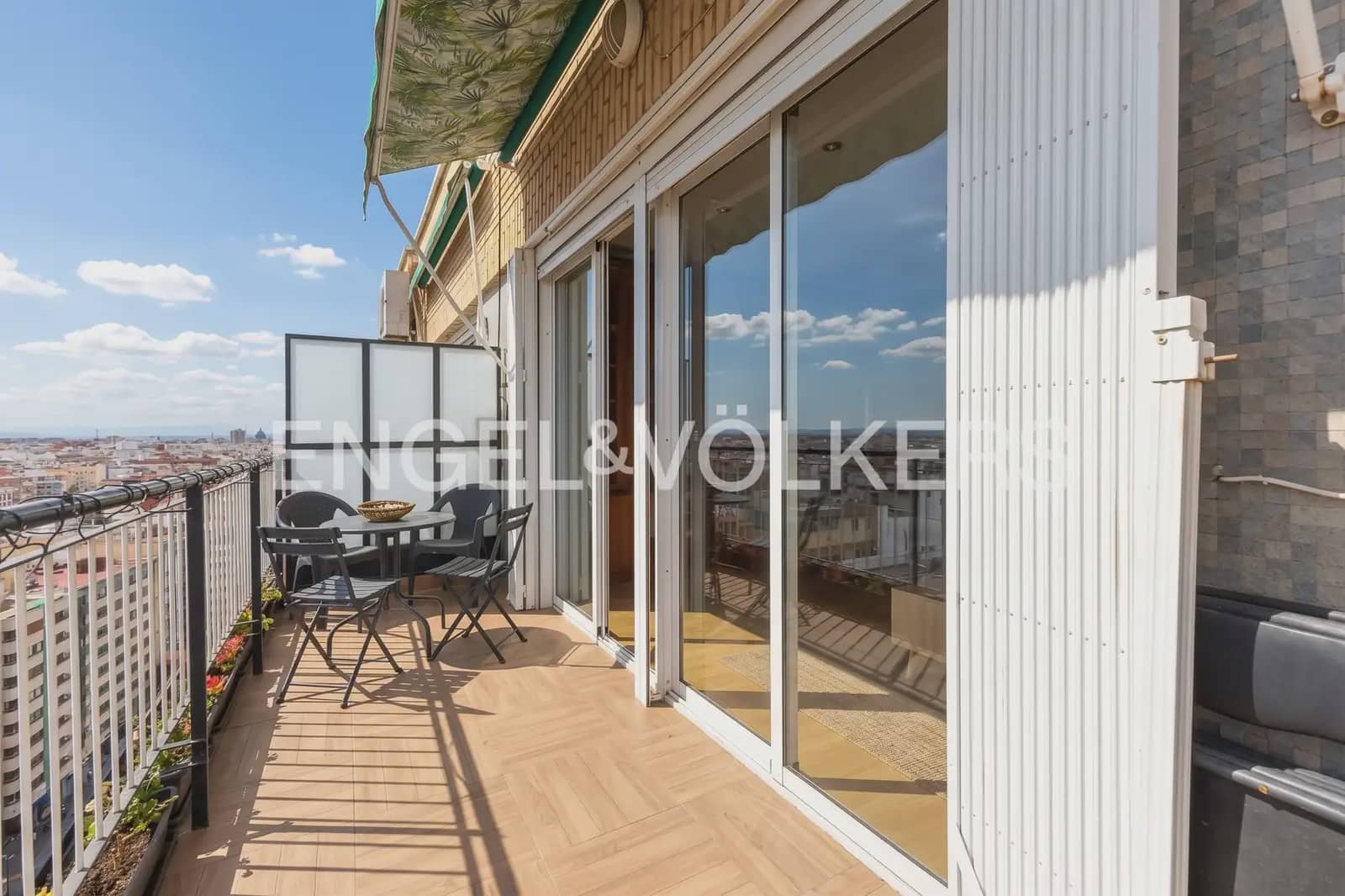 4 quarto Apartamento para venda em Valencia cidade - 1 150 000 € (Ref: 10140247)