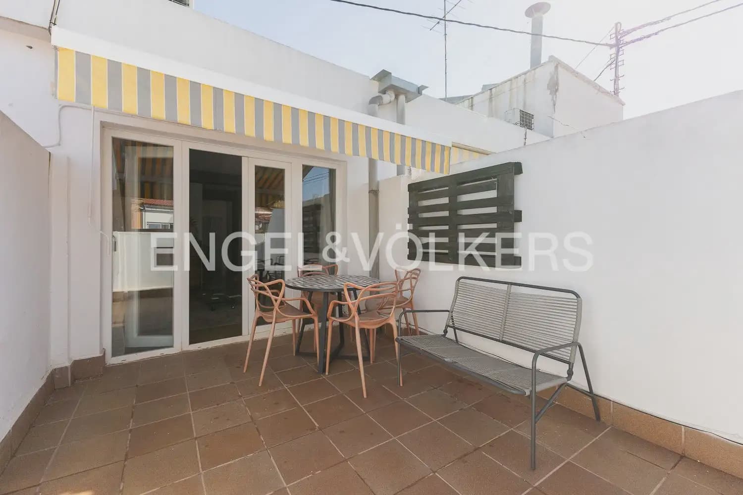 2 Zimmer Wohnung zu vermieten in Valencia Stadt - 1.700 € (Ref: 10140248)