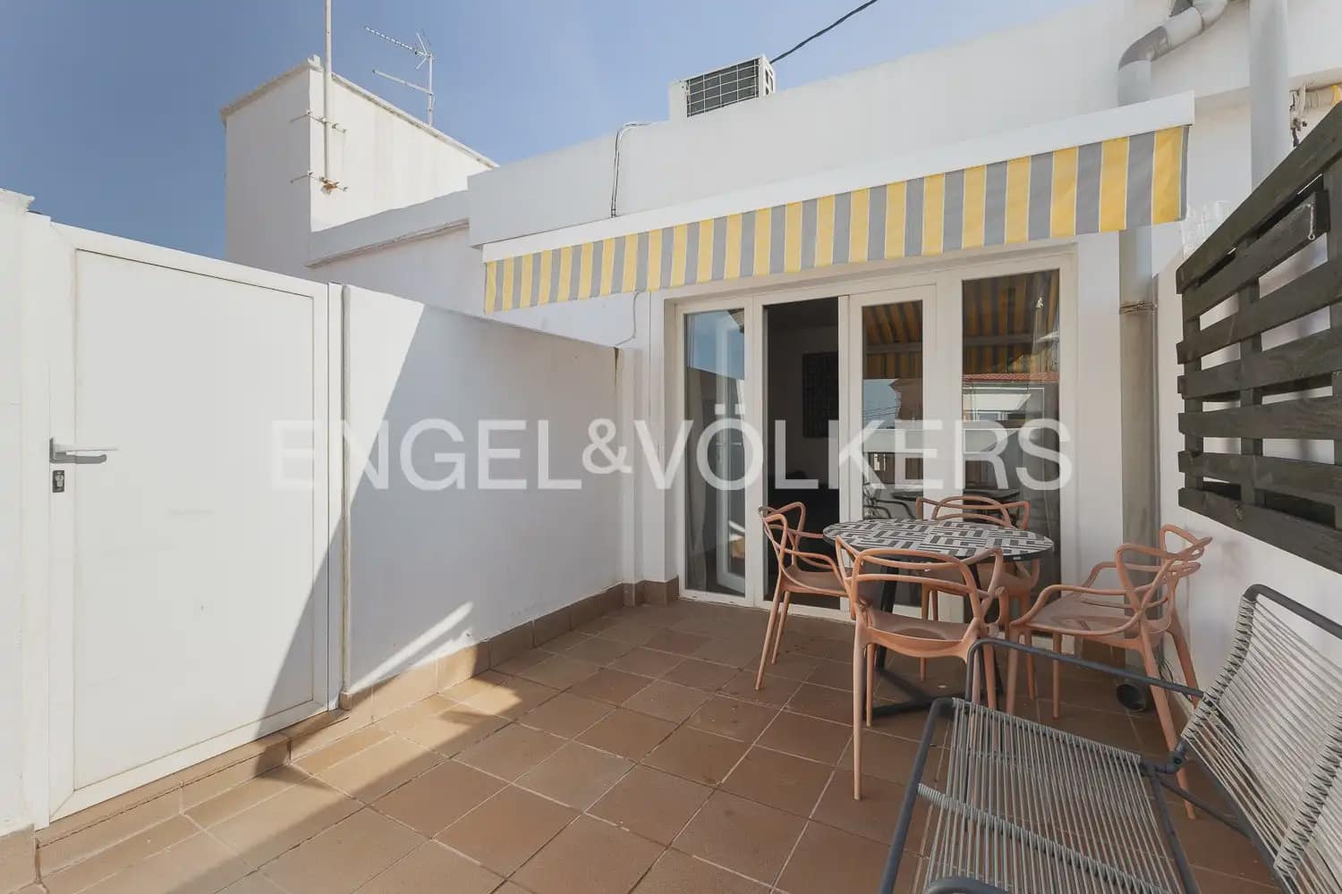 2 Zimmer Wohnung zu vermieten in Valencia Stadt - 1.700 € (Ref: 10140248)