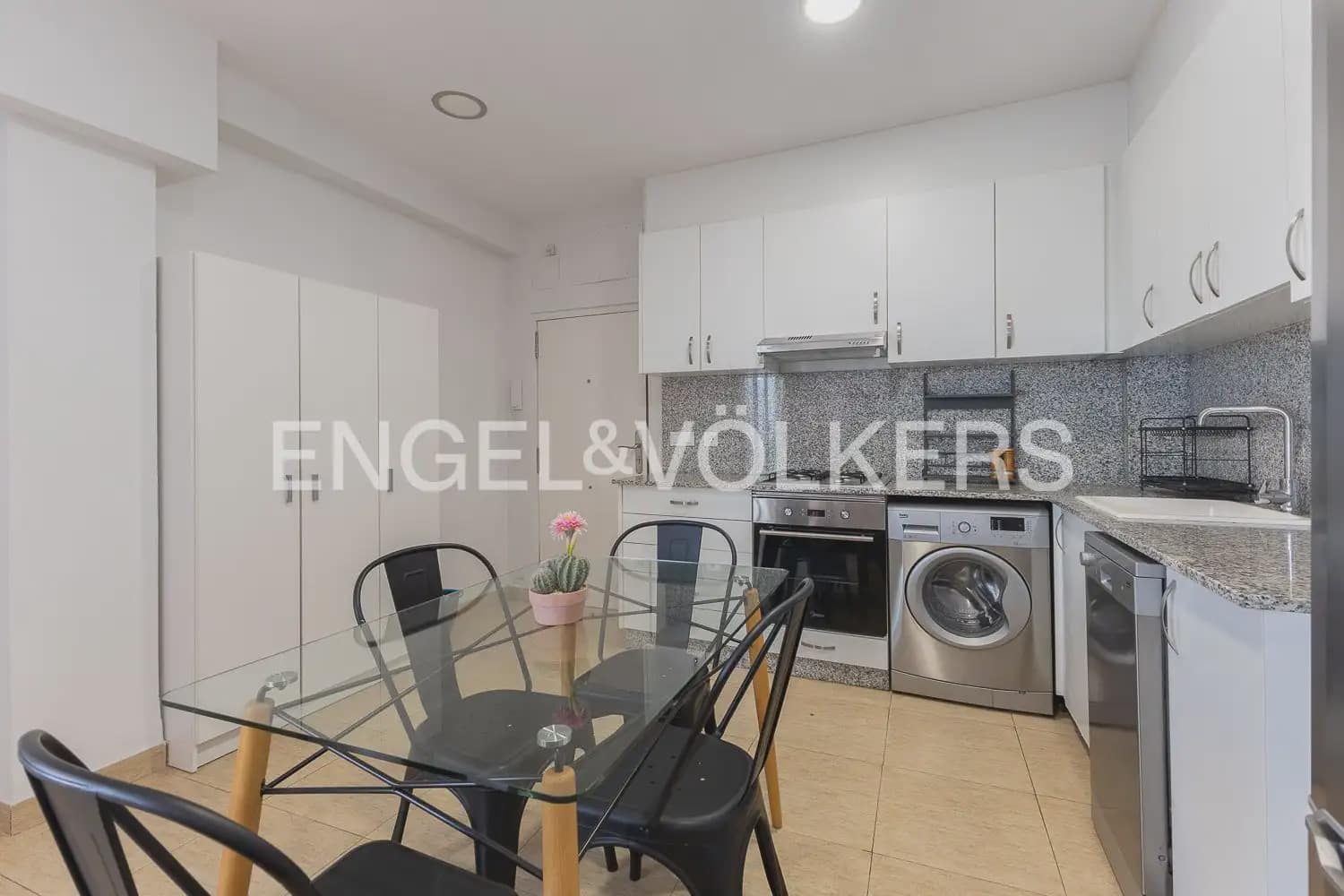 2 Zimmer Wohnung zu vermieten in Valencia Stadt - 1.700 € (Ref: 10140248)