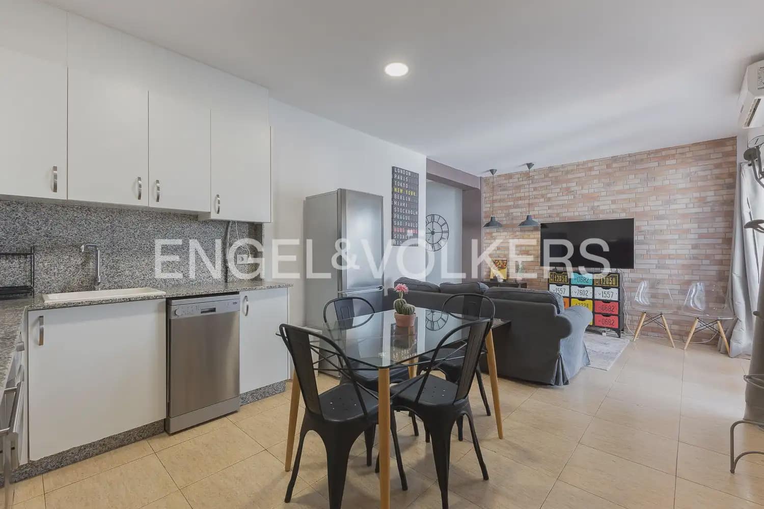 2 Zimmer Wohnung zu vermieten in Valencia Stadt - 1.700 € (Ref: 10140248)