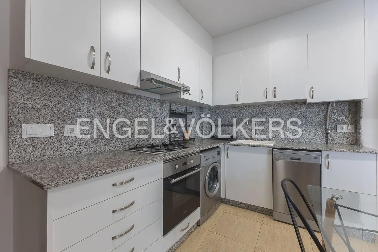 2 Zimmer Wohnung zu vermieten in Valencia Stadt - 1.700 € (Ref: 10140248)