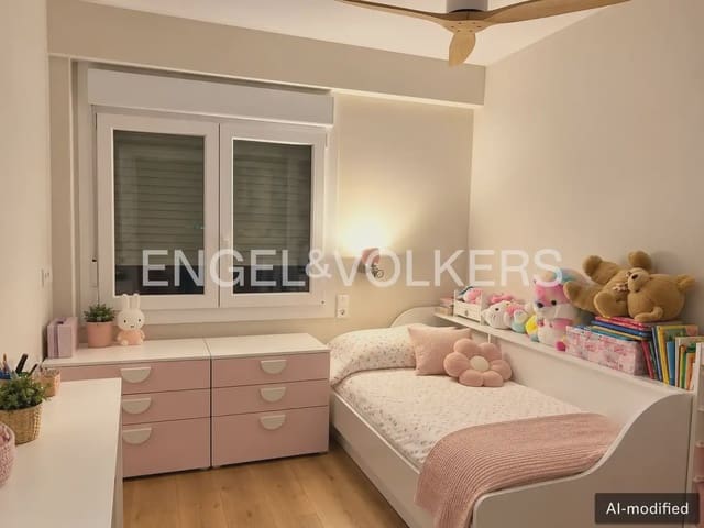 3 quarto Apartamento para venda em Arrancapins, Valência cidade com garagem - 650 000 € (Ref: 10140249)