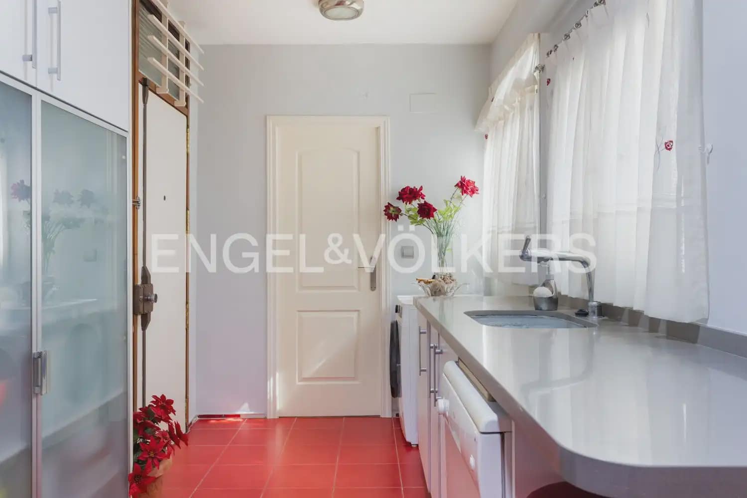 4 sovrum Lägenhet till salu i Valencia stad med garage - 1 200 000 € (Ref: 10140482)