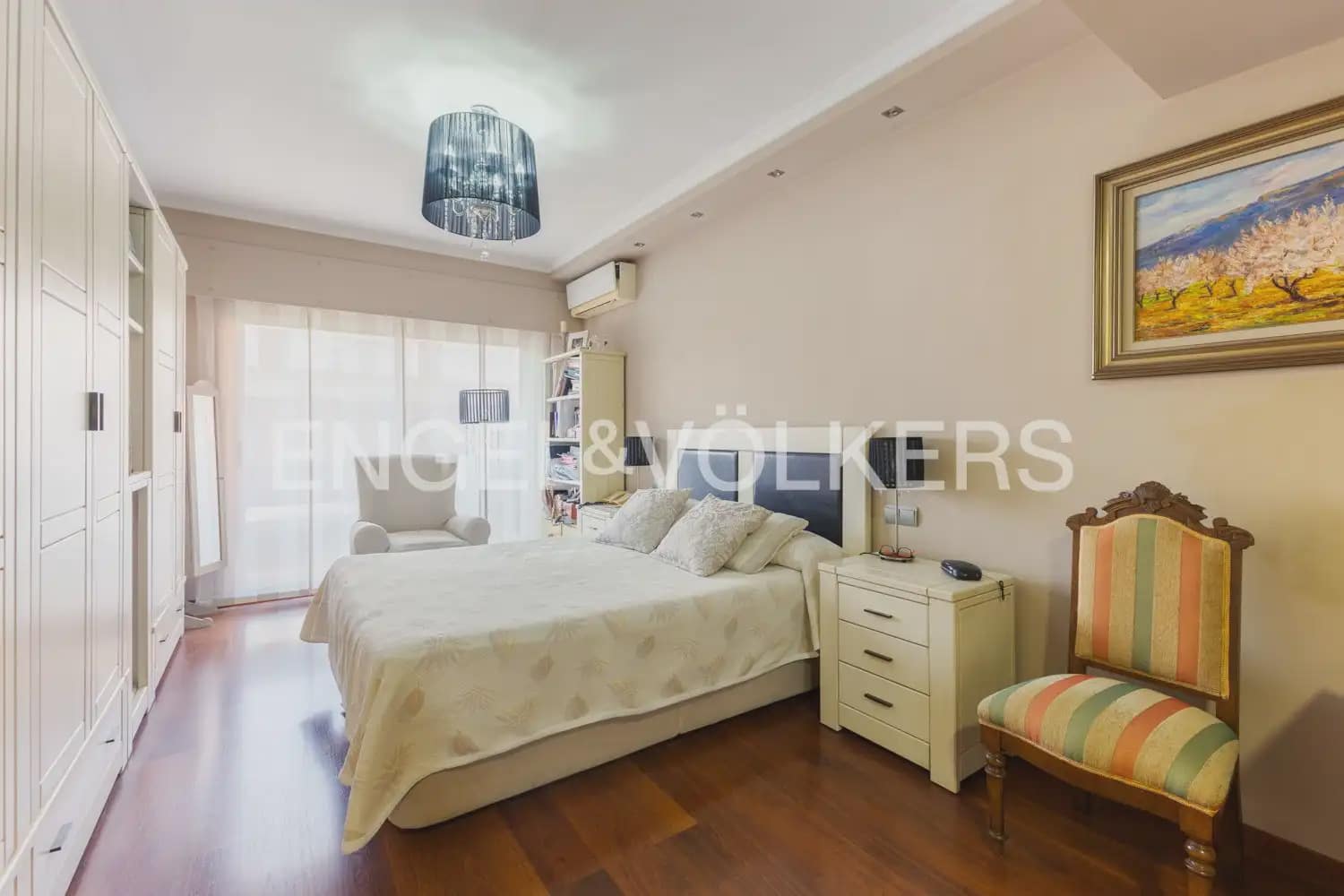 4 sovrum Lägenhet till salu i Valencia stad med garage - 1 200 000 € (Ref: 10140482)