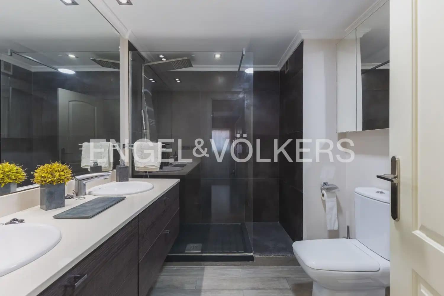 4 sovrum Lägenhet till salu i Valencia stad med garage - 1 200 000 € (Ref: 10140482)