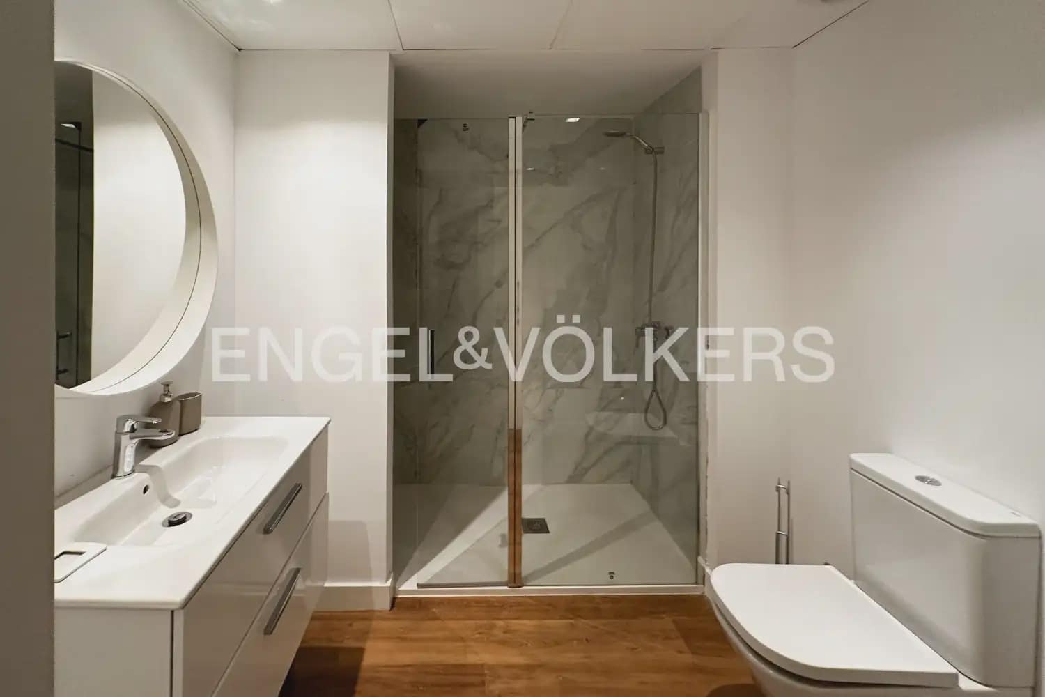 1 soveværelse Lejlighed til leje i Valencia by med swimmingpool - € 1.550 (Ref: 10140487)