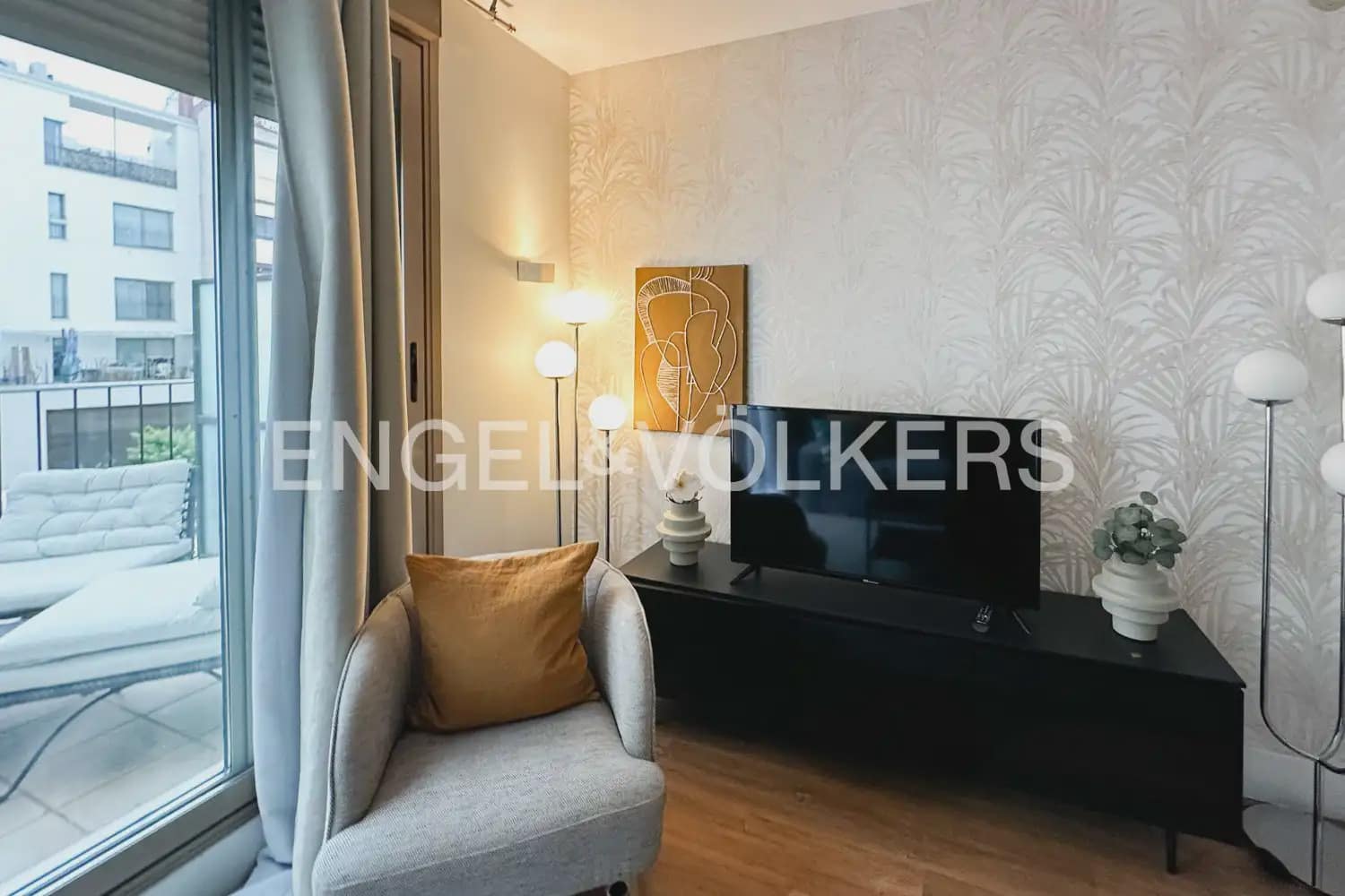 1 soveværelse Lejlighed til leje i Valencia by med swimmingpool - € 1.550 (Ref: 10140487)