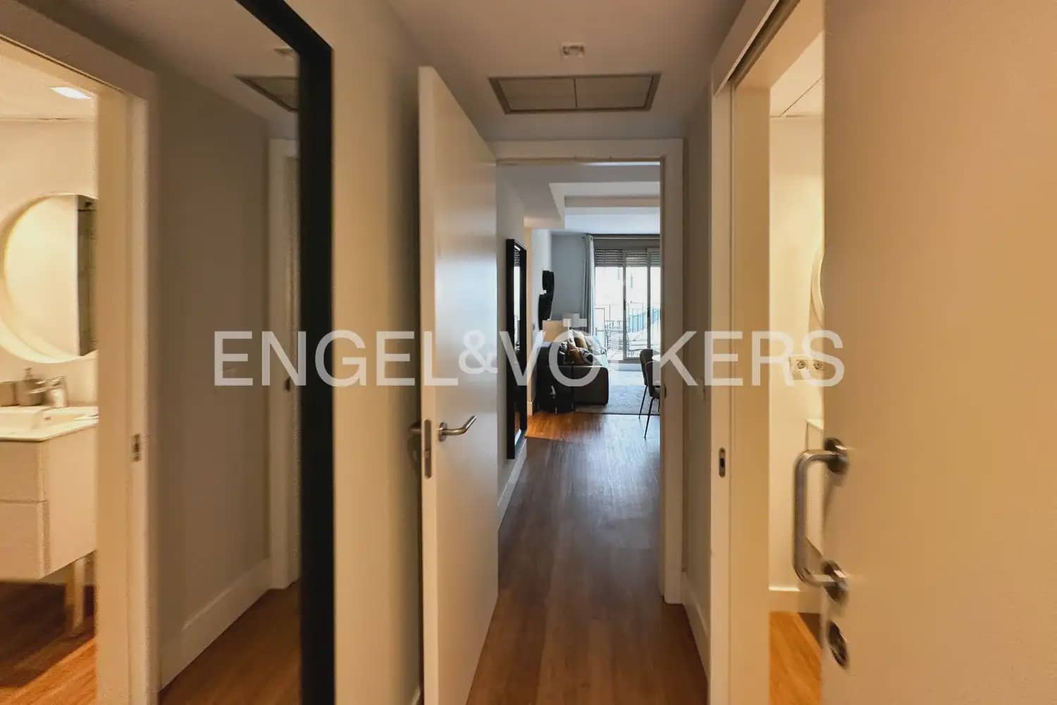1 soveværelse Lejlighed til leje i Valencia by med swimmingpool - € 1.550 (Ref: 10140487)