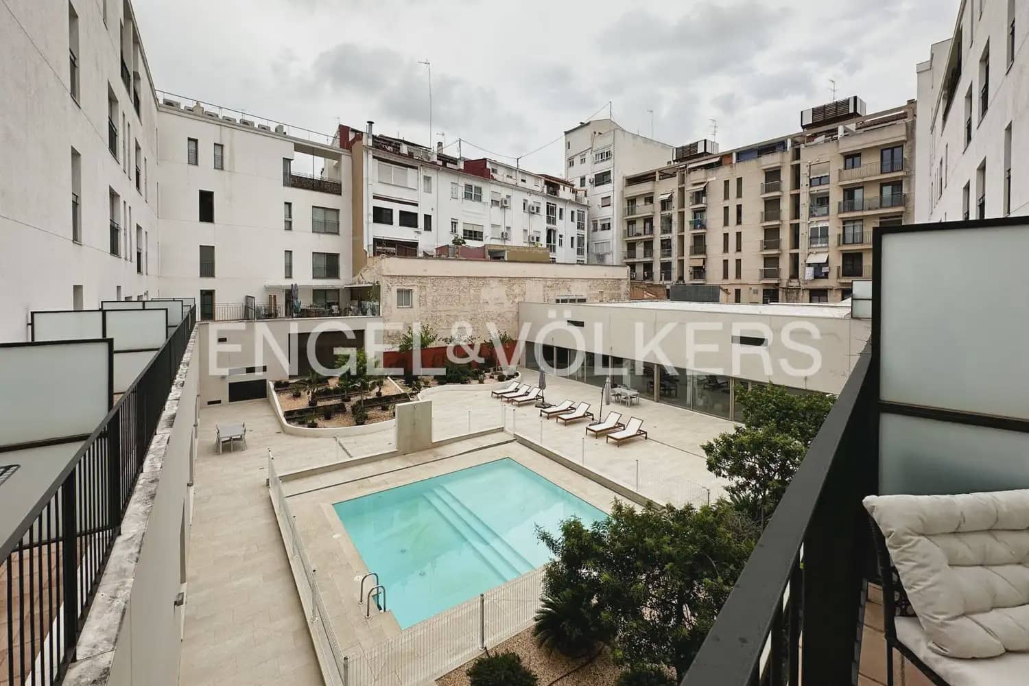 1 soveværelse Lejlighed til leje i Valencia by med swimmingpool - € 1.550 (Ref: 10140487)