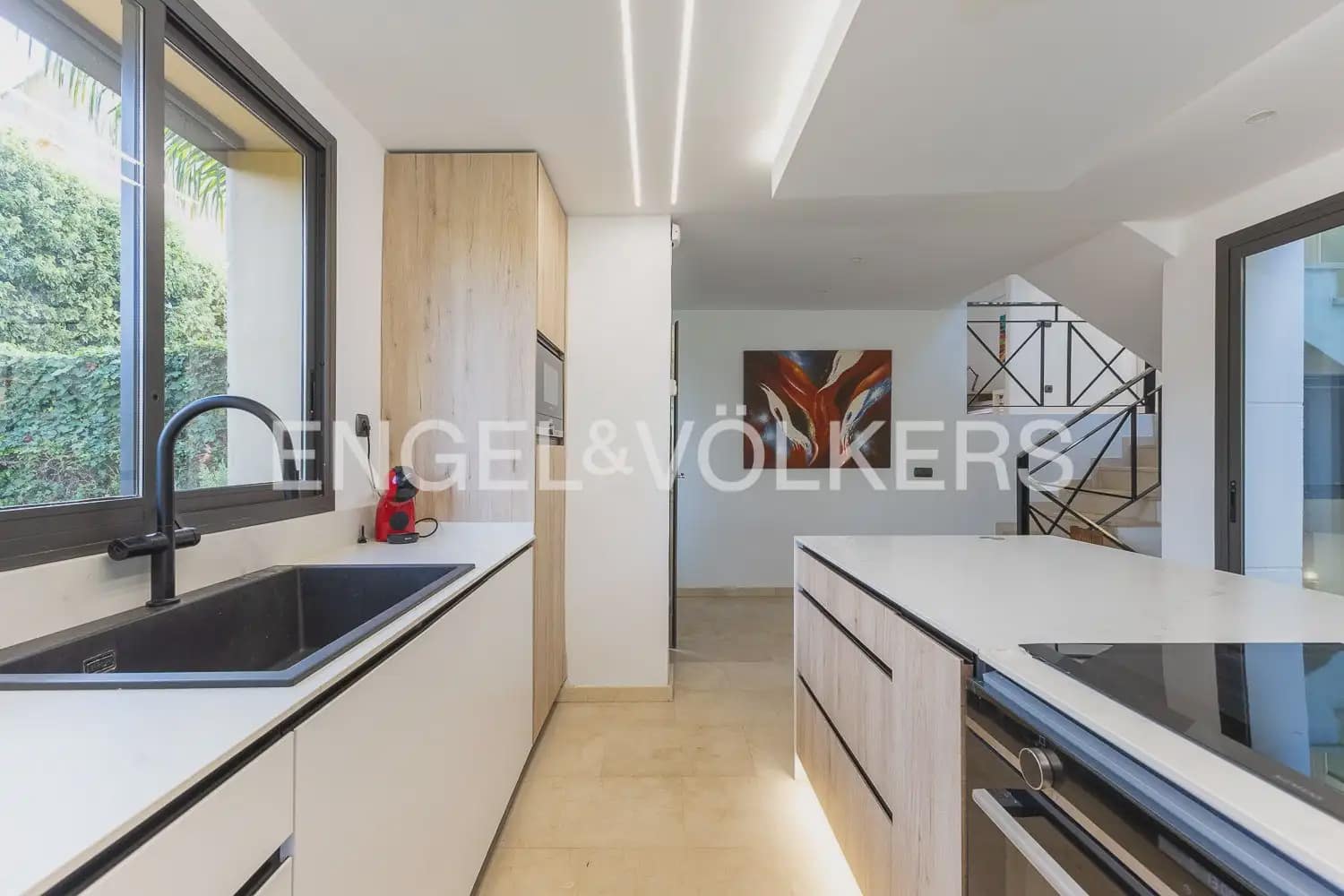 4 makuuhuone Paritalo vuokrattavana paikassa Chiva mukana uima-altaan 
autotalli - 3 000 € (Ref: 10140491)