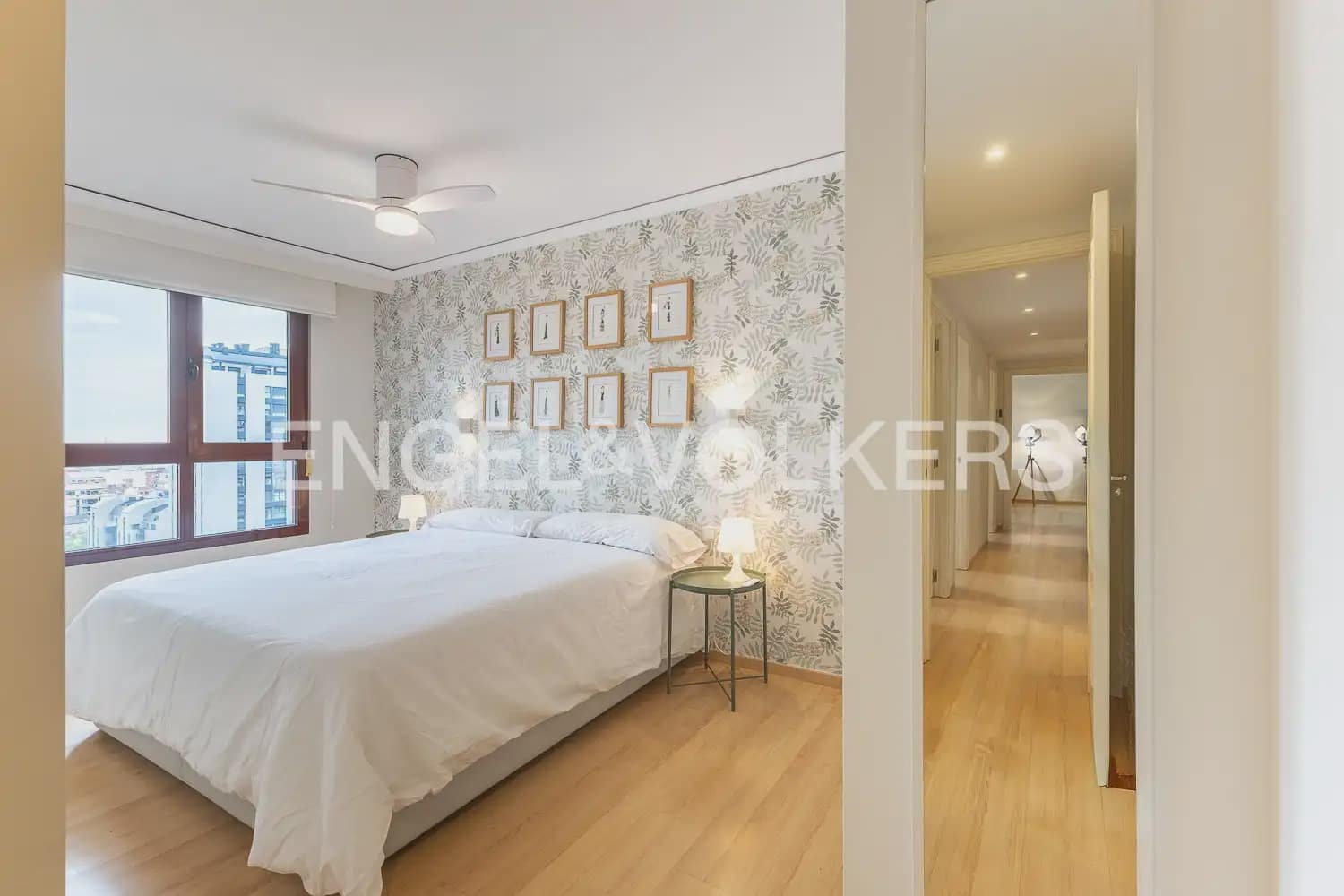 3 bedroom Flat for rent in Valencia city with pool garage - € 2,100 (Ref: 10141391)
