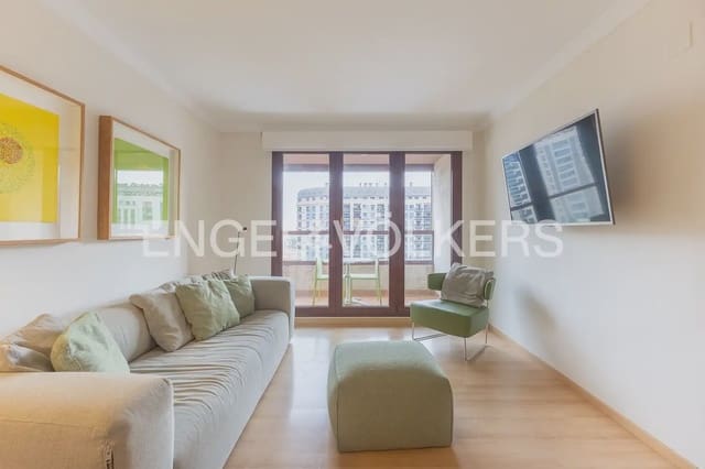 3 slaapkamer Flat te huur in Sant Pau, Valencia stad met zwembad garage - € 2.100 (Ref: 10141391)