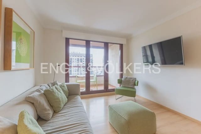 3 slaapkamer Flat te huur in Sant Pau, Valencia stad met zwembad garage - € 2.100 (Ref: 10141391)