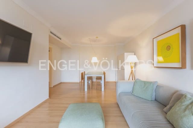 3 slaapkamer Flat te huur in Sant Pau, Valencia stad met zwembad garage - € 2.100 (Ref: 10141391)
