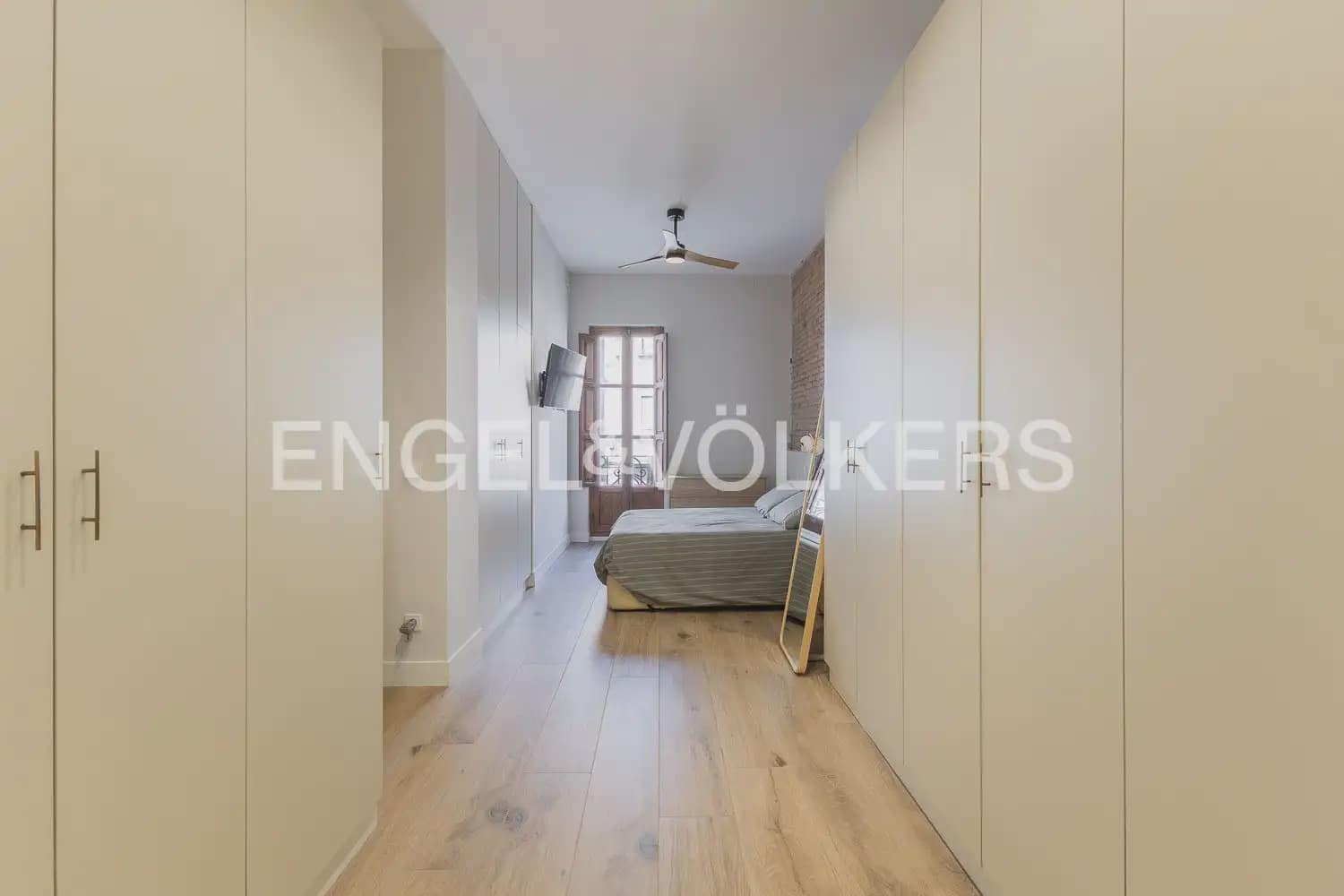 6 soveværelse Byhus til salg i Tavernes Blanques - € 495.000 (Ref: 10144876)