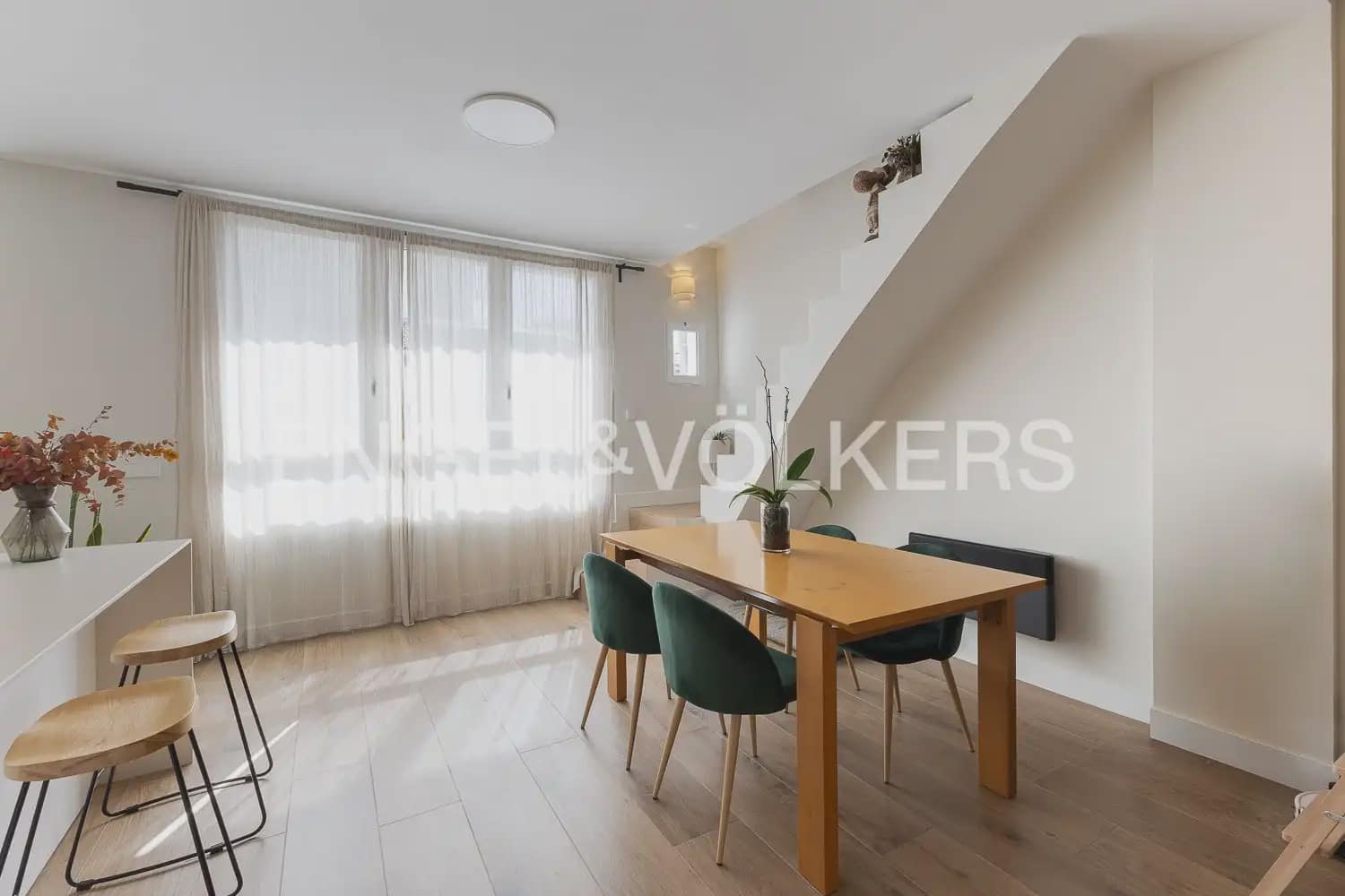 6 soveværelse Byhus til salg i Tavernes Blanques - € 495.000 (Ref: 10144876)