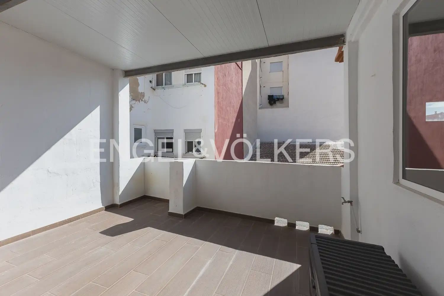 6 soveværelse Byhus til salg i Tavernes Blanques - € 495.000 (Ref: 10144876)
