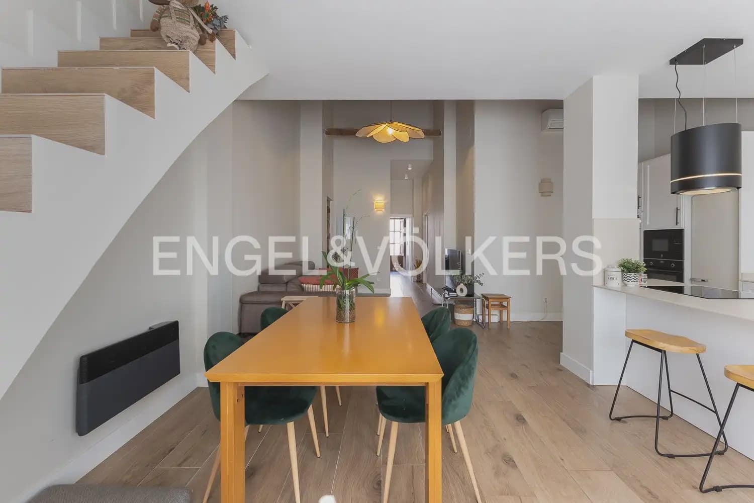 6 soveværelse Byhus til salg i Tavernes Blanques - € 495.000 (Ref: 10144876)