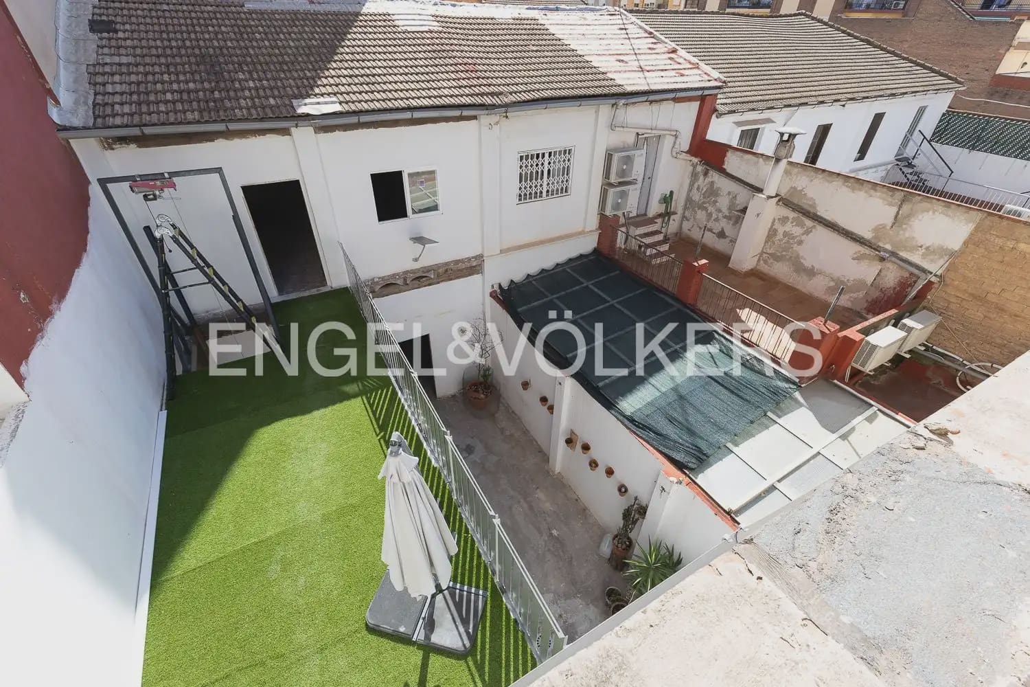6 soveværelse Byhus til salg i Tavernes Blanques - € 495.000 (Ref: 10144876)