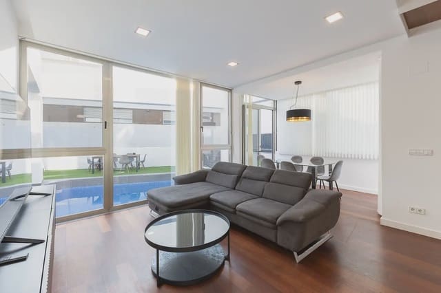 5 sypialnia Willa do wynajęcia w Godella z basenem garażem - 3 500 € (Ref: 10144877)
