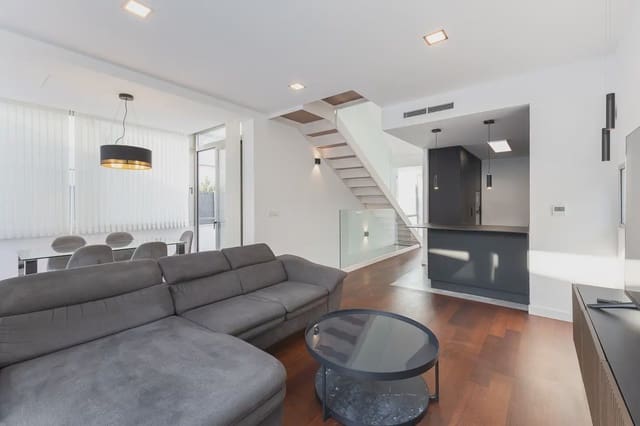 5 sypialnia Willa do wynajęcia w Godella z basenem garażem - 3 500 € (Ref: 10144877)