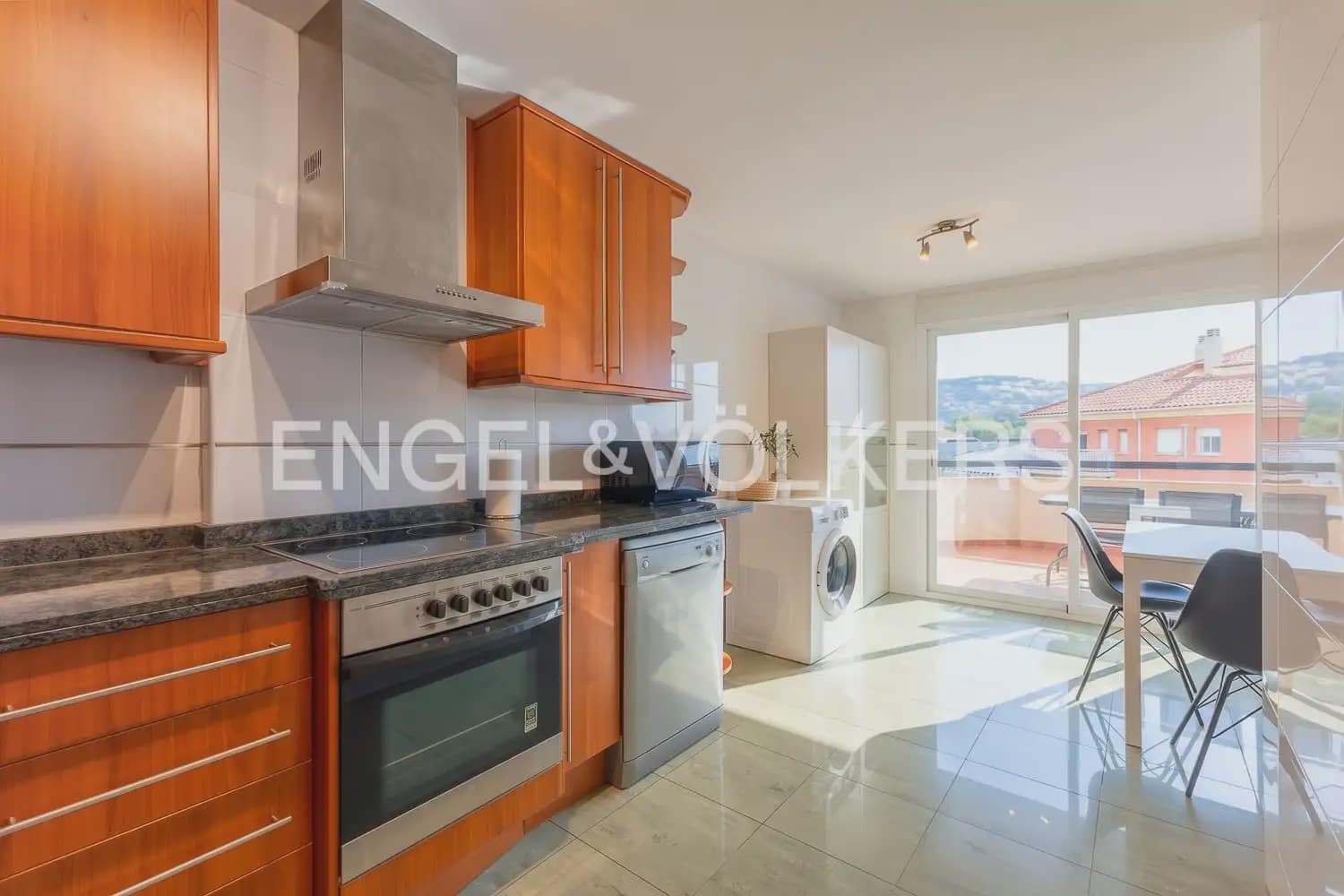 2 soverom Leilighet til salgs i Javea / Xabia med garasje - € 465 000 (Ref: 10144992)
