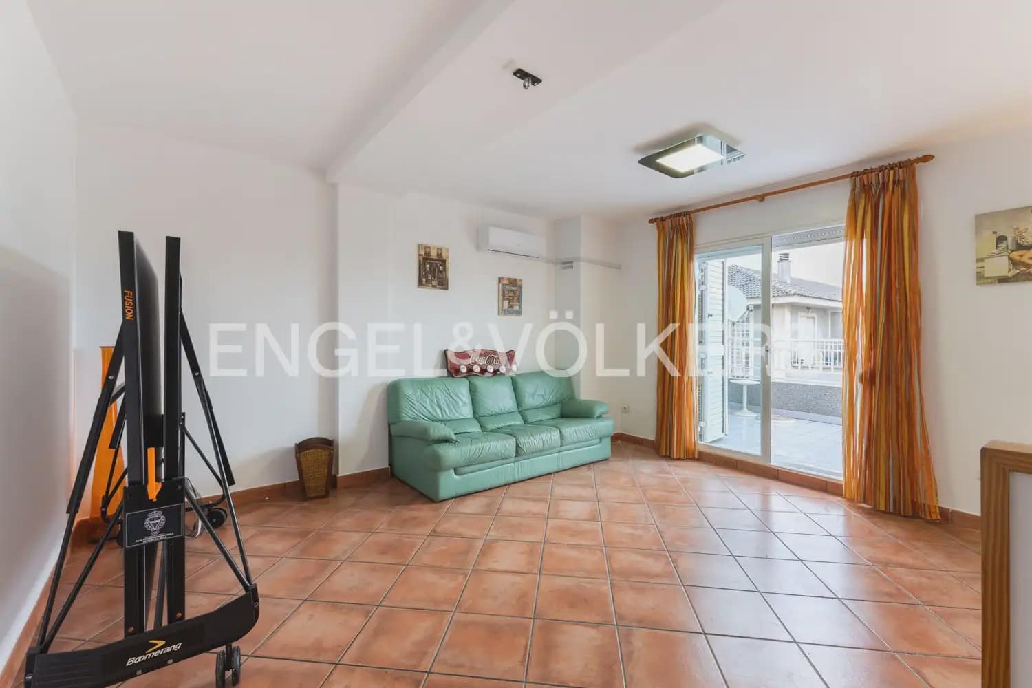 4 soveværelse Rækkehus til leje i Almassera med garage - € 2.000 (Ref: 10145253)