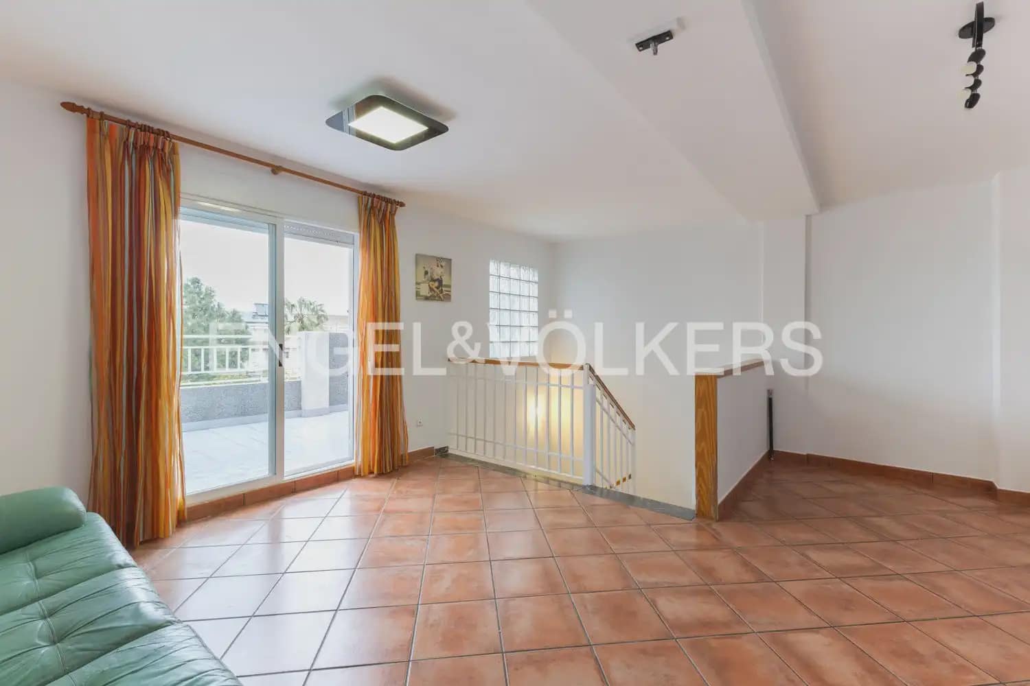 4 soveværelse Rækkehus til leje i Almassera med garage - € 2.000 (Ref: 10145253)