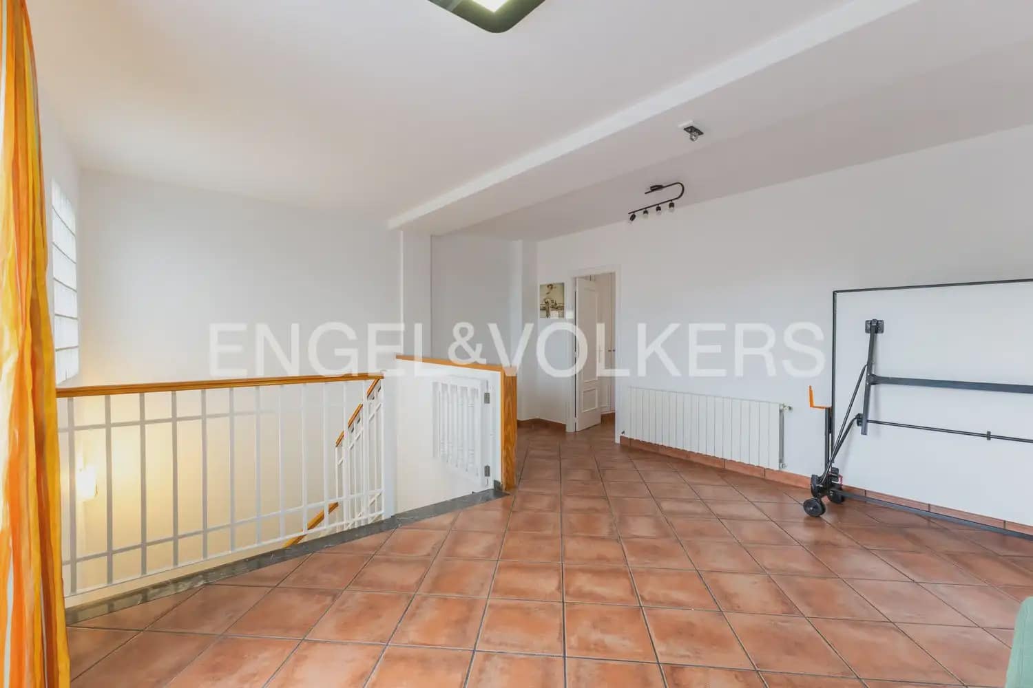 4 soveværelse Rækkehus til leje i Almassera med garage - € 2.000 (Ref: 10145253)