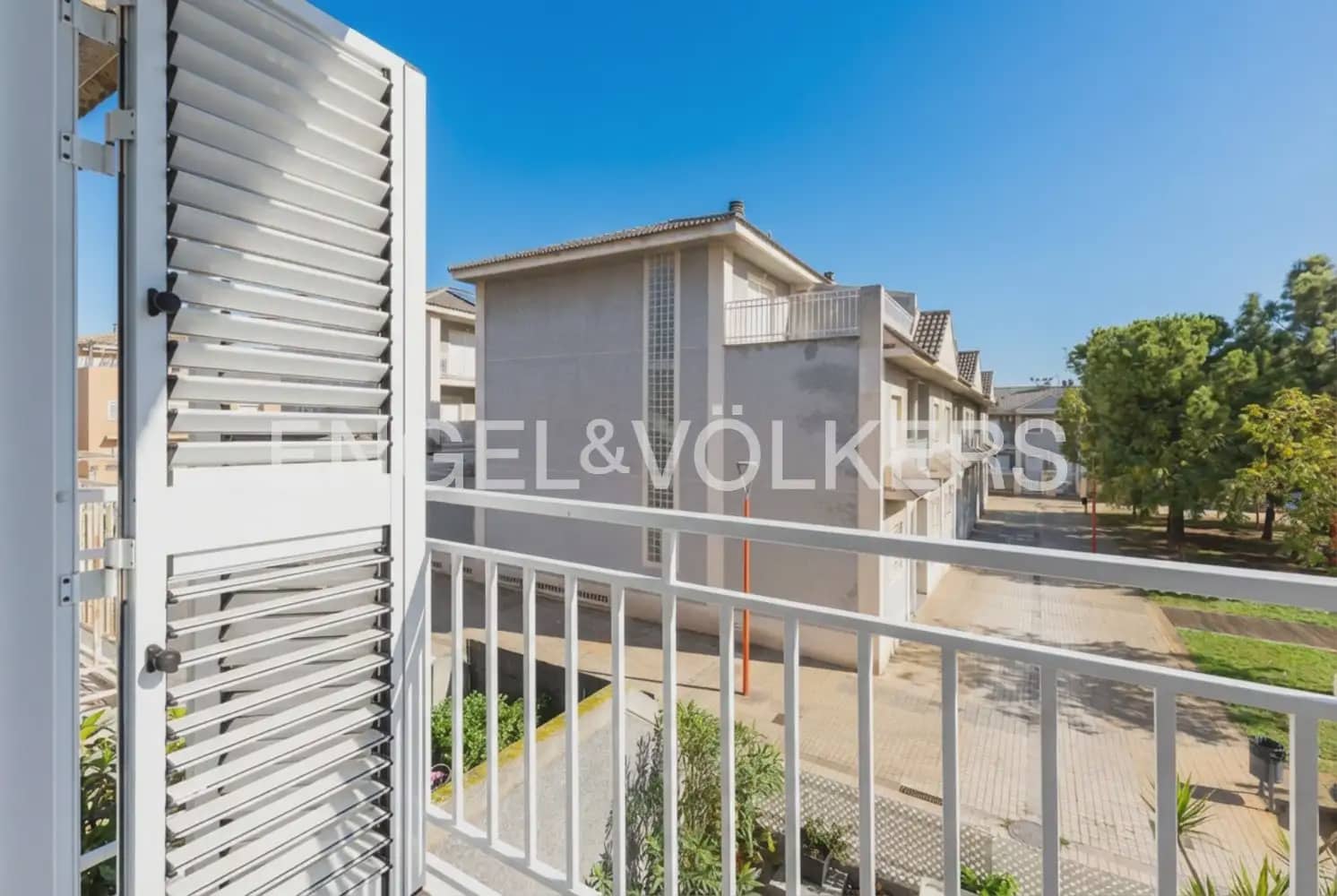 4 soveværelse Rækkehus til leje i Almassera med garage - € 2.000 (Ref: 10145253)