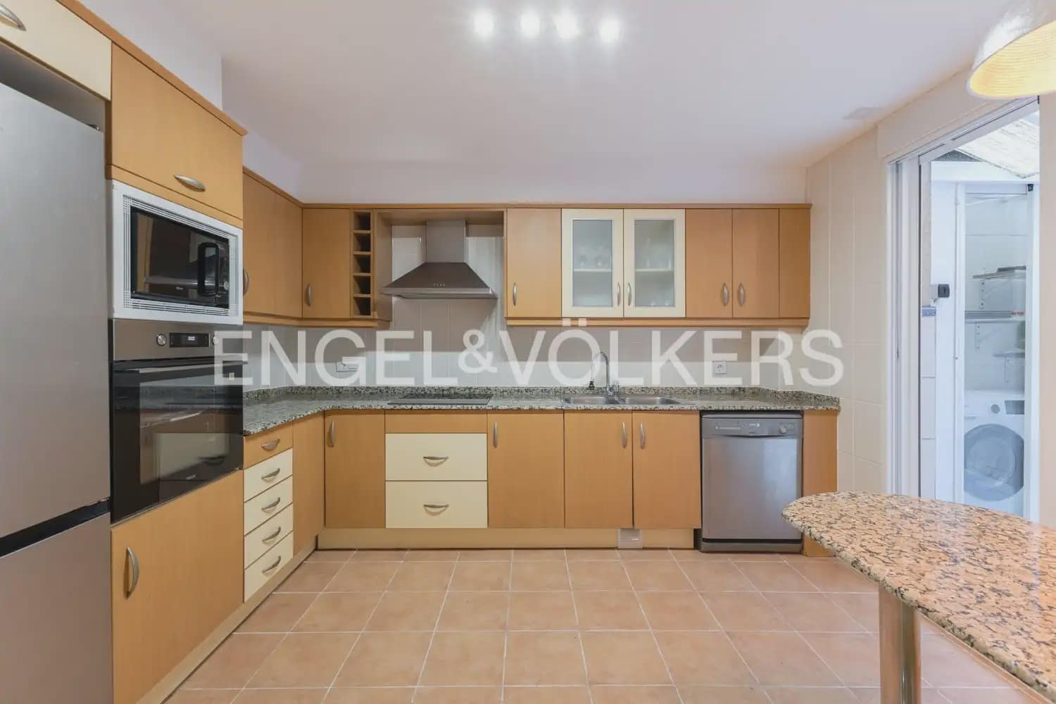 4 soveværelse Rækkehus til leje i Almassera med garage - € 2.000 (Ref: 10145253)