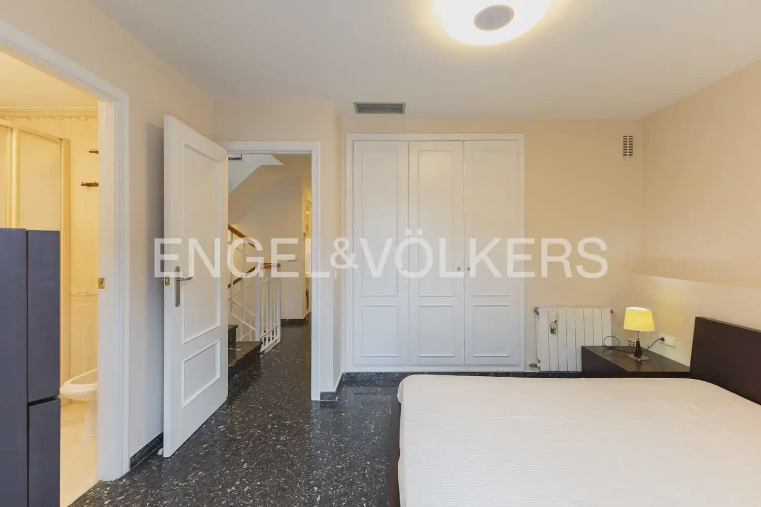 4 soveværelse Rækkehus til leje i Almassera med garage - € 2.000 (Ref: 10145253)