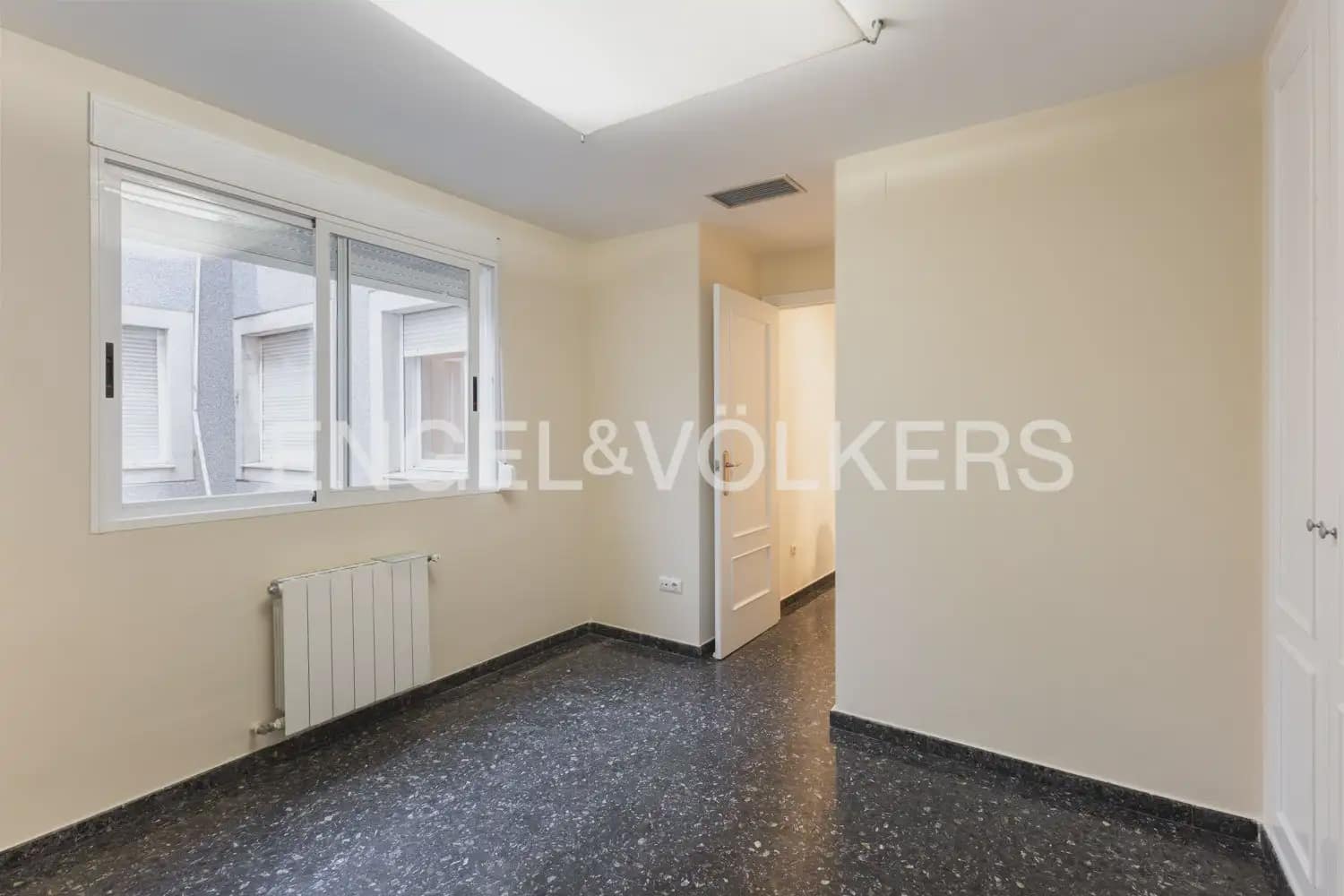 4 soveværelse Rækkehus til leje i Almassera med garage - € 2.000 (Ref: 10145253)