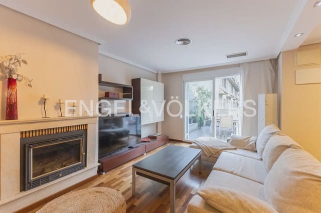 4 soveværelse Rækkehus til leje i Almàssera med garage - € 2.000 (Ref: 10145253)