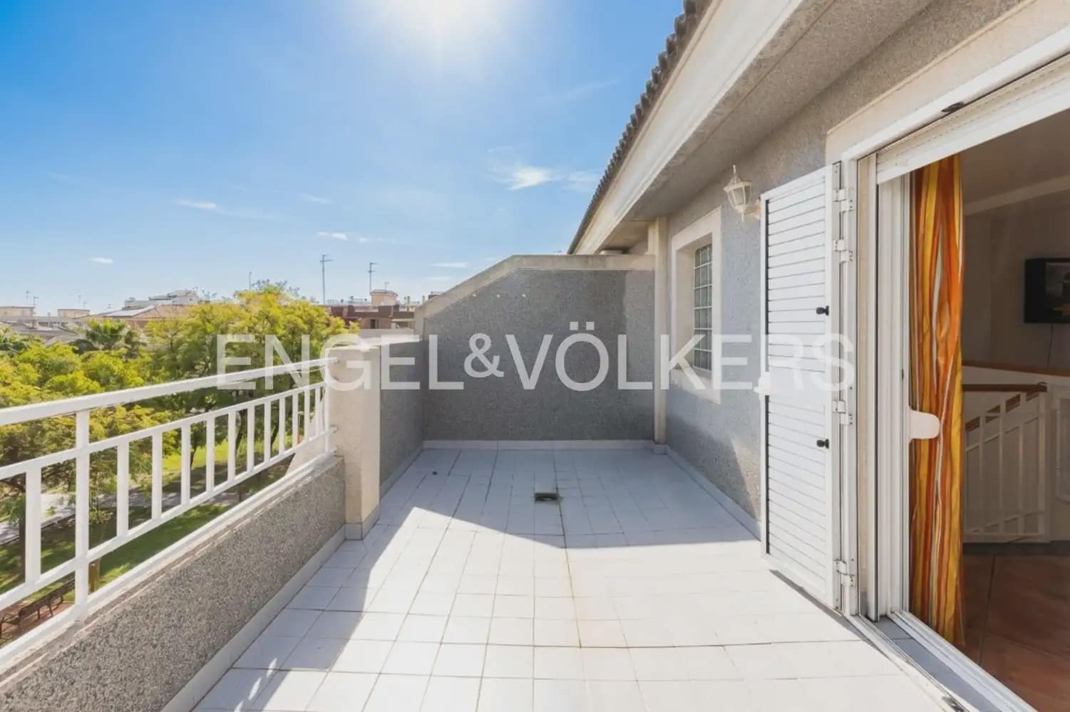 4 soveværelse Rækkehus til leje i Almassera med garage - € 2.000 (Ref: 10145253)