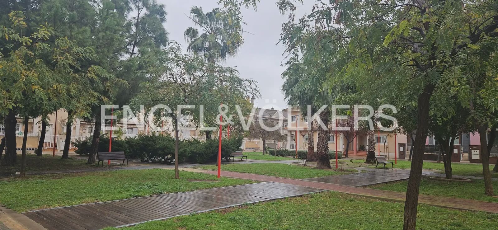 4 soveværelse Rækkehus til leje i Almassera med garage - € 2.000 (Ref: 10145253)