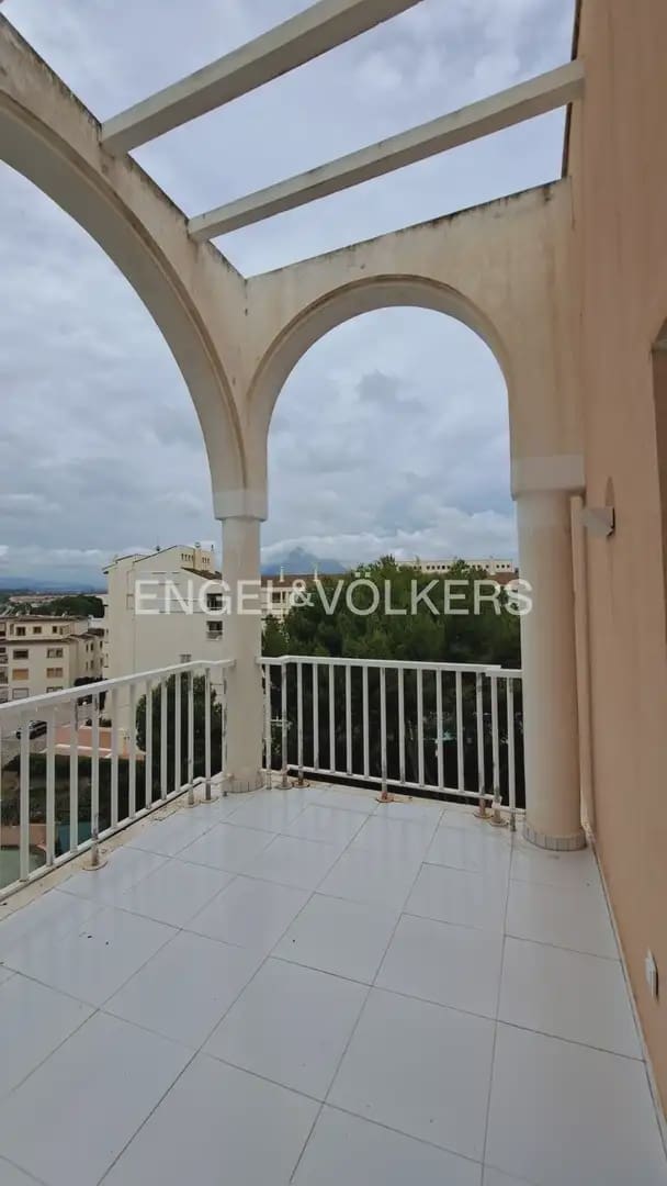 2 quarto Penthouse para arrendar em Javea / Xabia com piscina garagem - 1 500 € (Ref: 10145254)