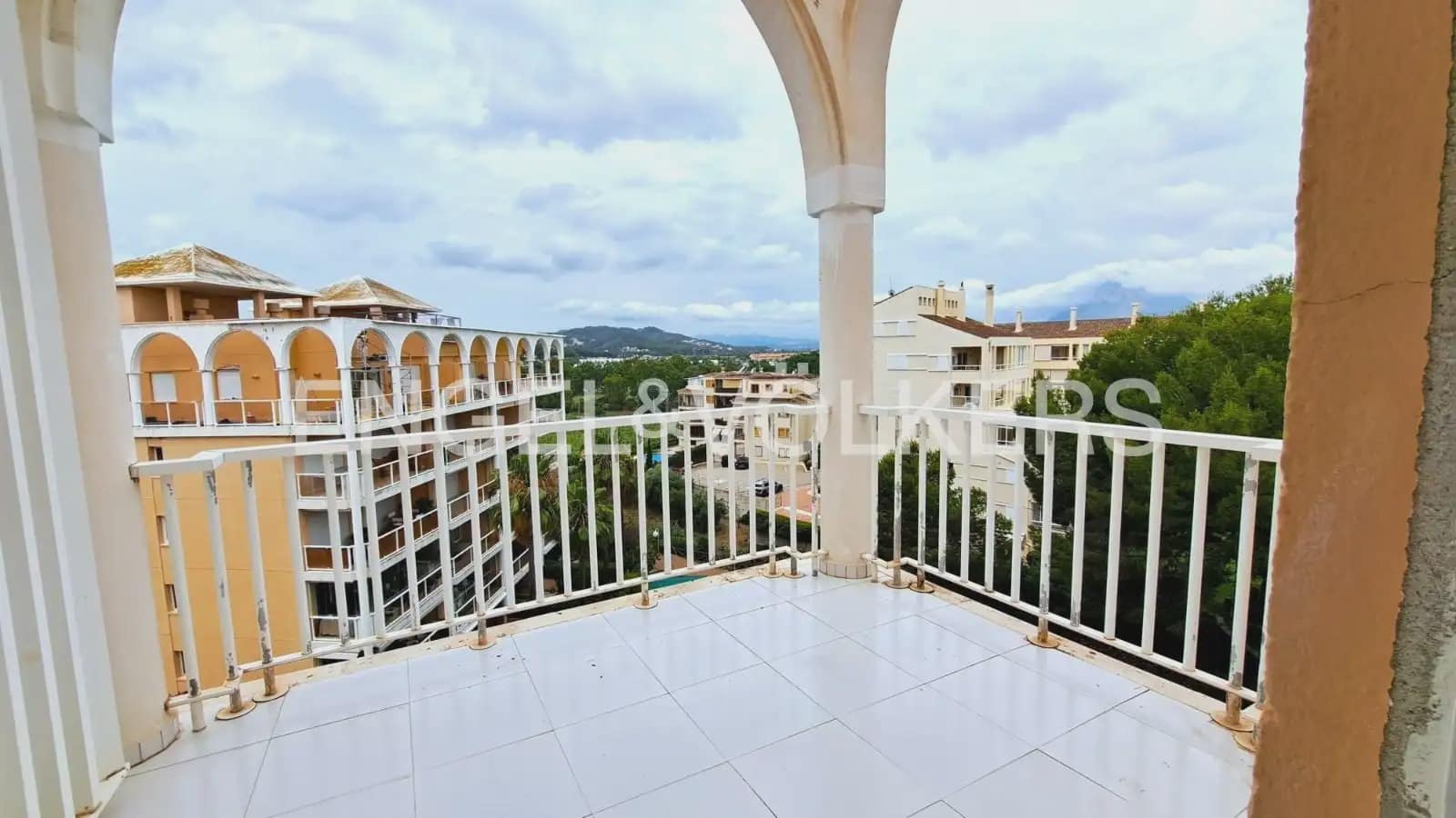 2 quarto Penthouse para arrendar em Javea / Xabia com piscina garagem - 1 500 € (Ref: 10145254)
