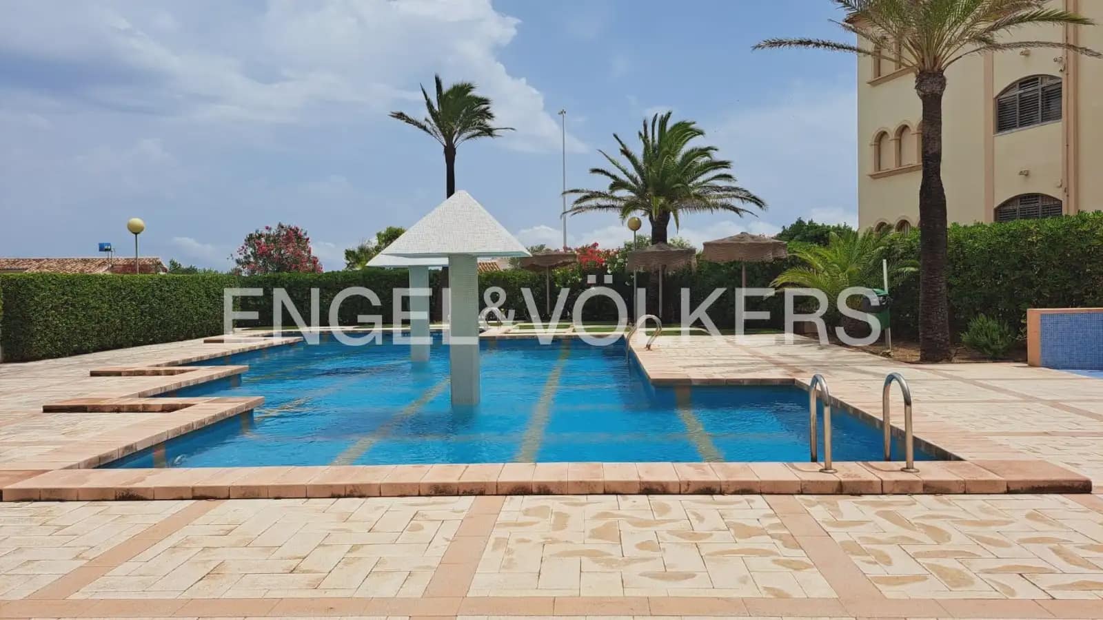 2 quarto Penthouse para arrendar em Javea / Xabia com piscina garagem - 1 500 € (Ref: 10145254)