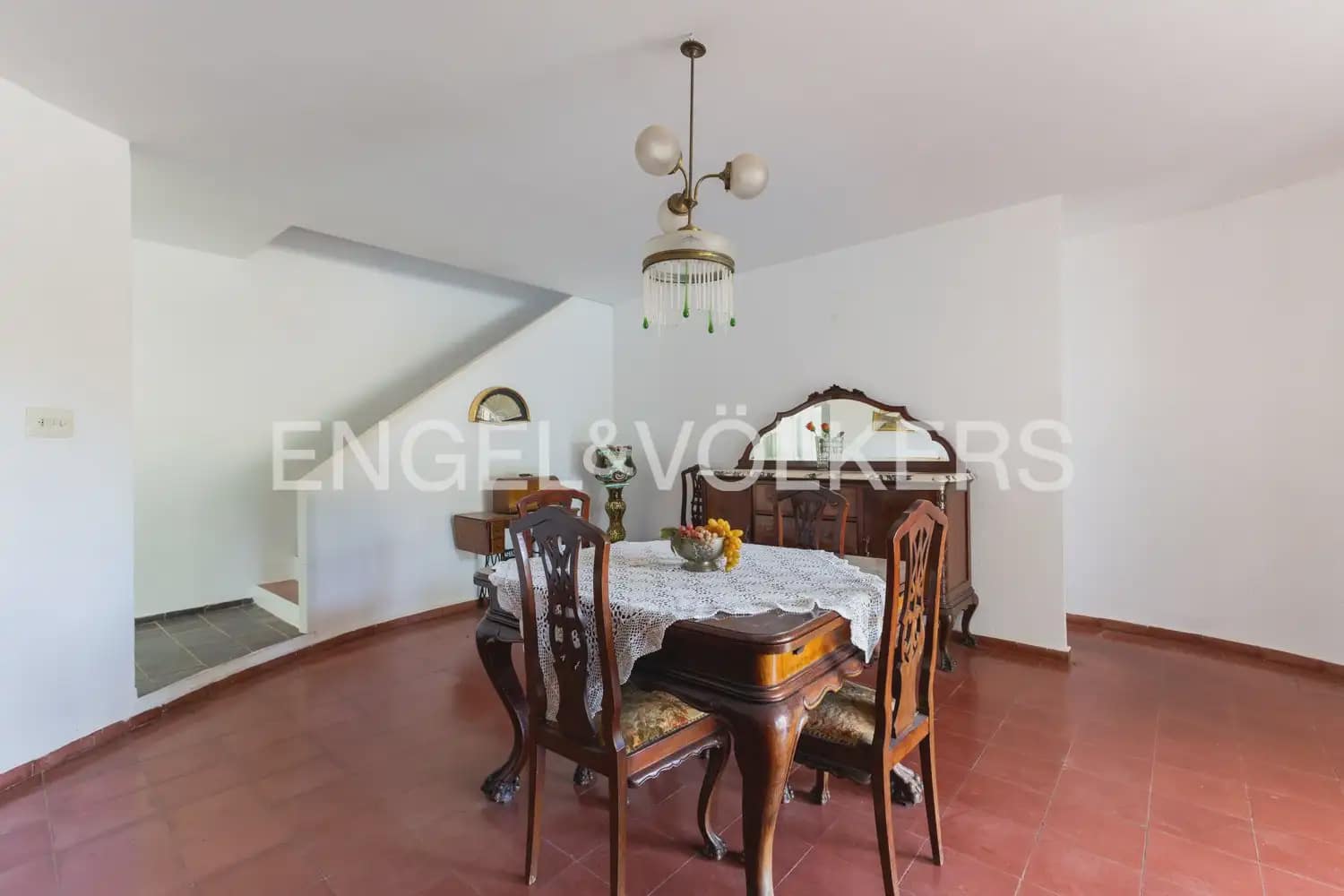 4 soverom Villa til salgs i Paterna med svømmebasseng garasje - € 670 000 (Ref: 10145255)