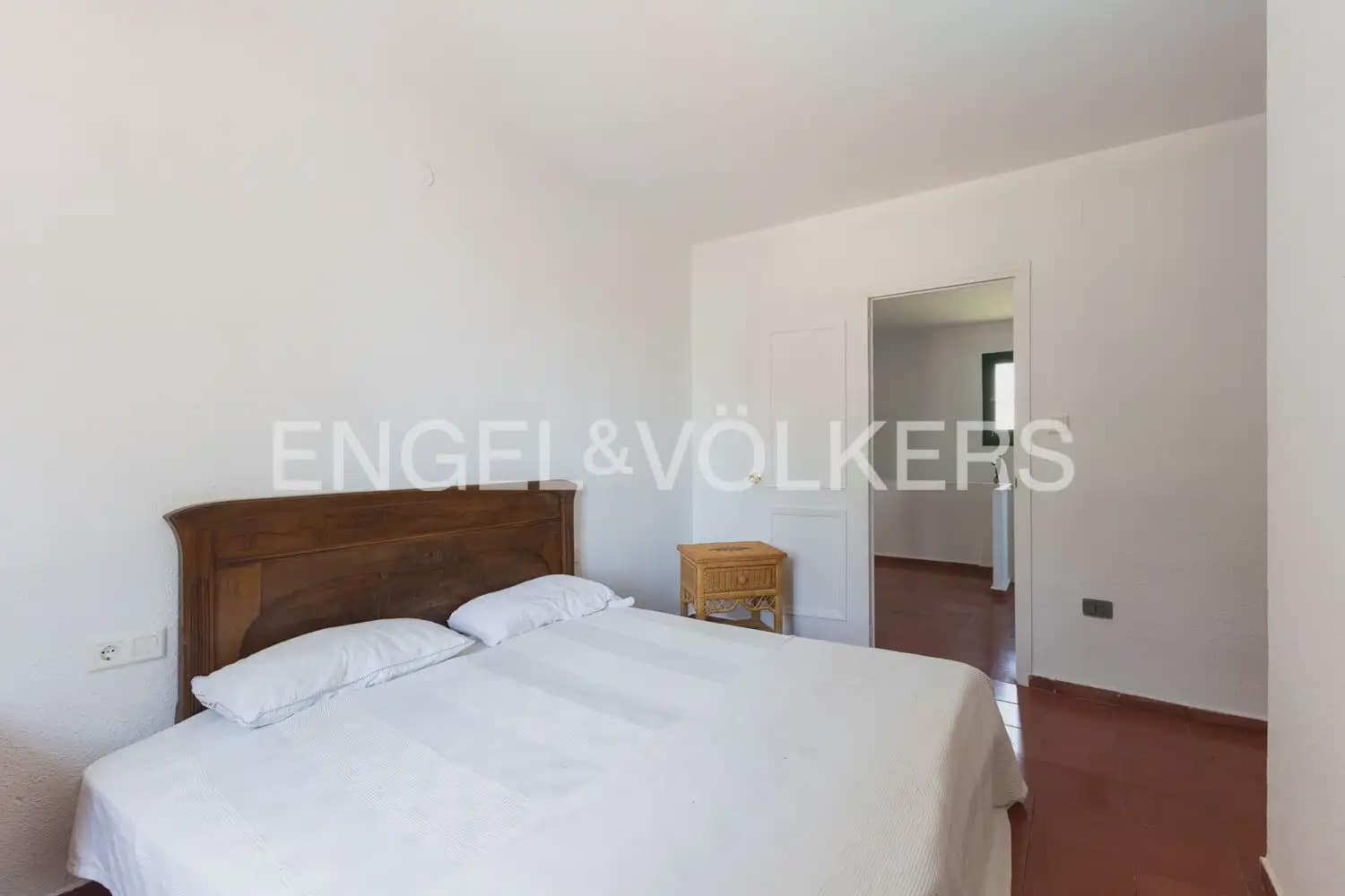4 soverom Villa til salgs i Paterna med svømmebasseng garasje - € 670 000 (Ref: 10145255)
