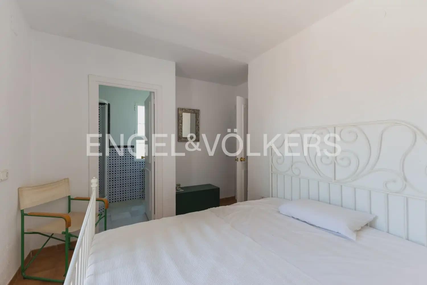 4 soverom Villa til salgs i Paterna med svømmebasseng garasje - € 670 000 (Ref: 10145255)