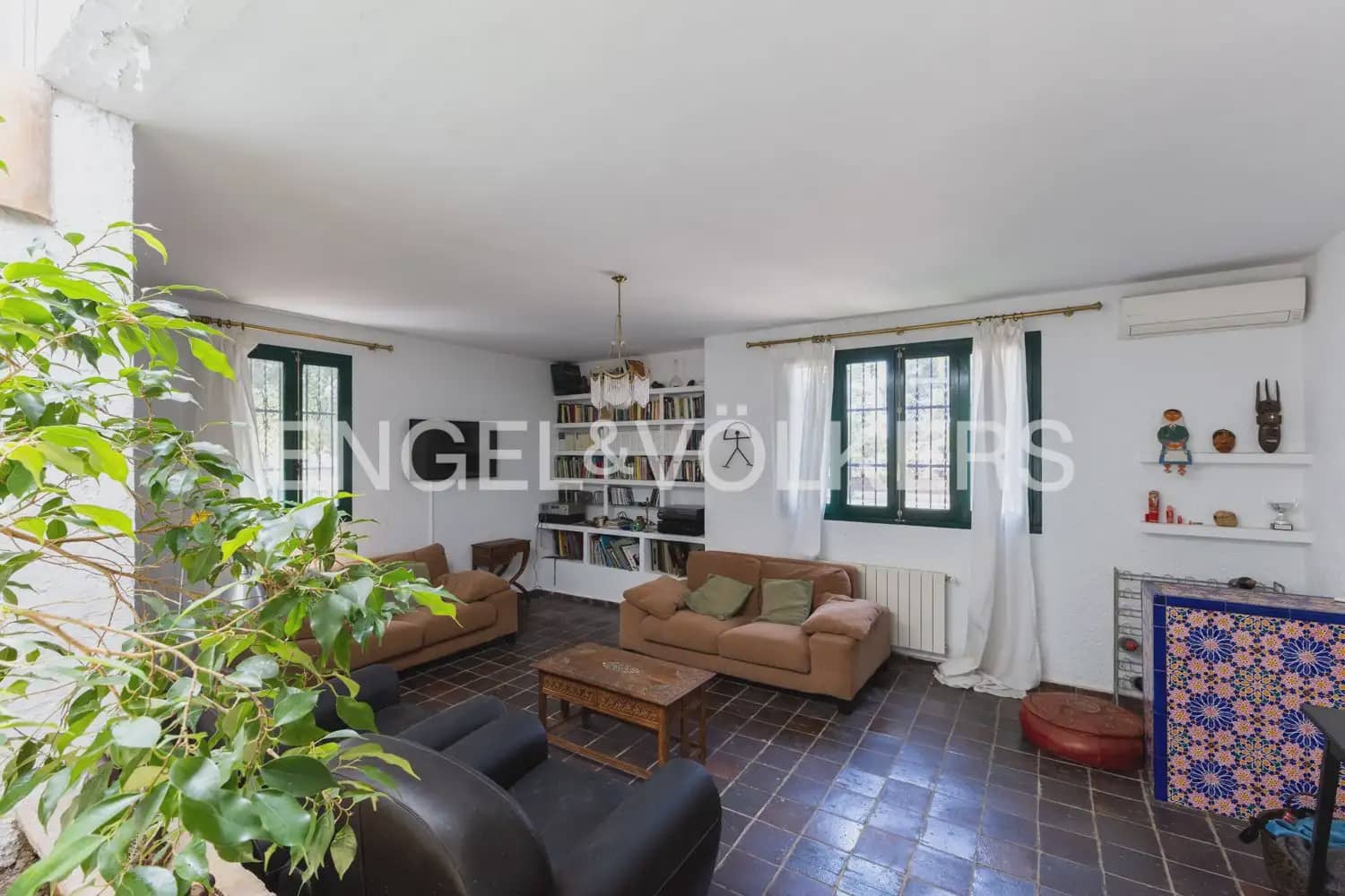 4 soverom Villa til salgs i Paterna med svømmebasseng garasje - € 670 000 (Ref: 10145255)