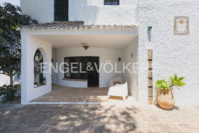 4 soverom Villa til salgs i La Cañada, Paterna med svømmebasseng garasje - € 670 000 (Ref: 10145255)