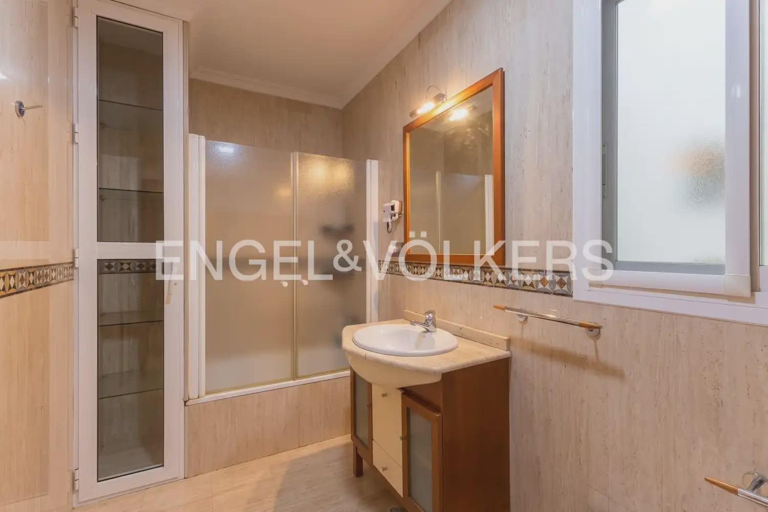 4 soveværelse Byhus til salg i Sueca med garage - € 275.000 (Ref: 10153697)