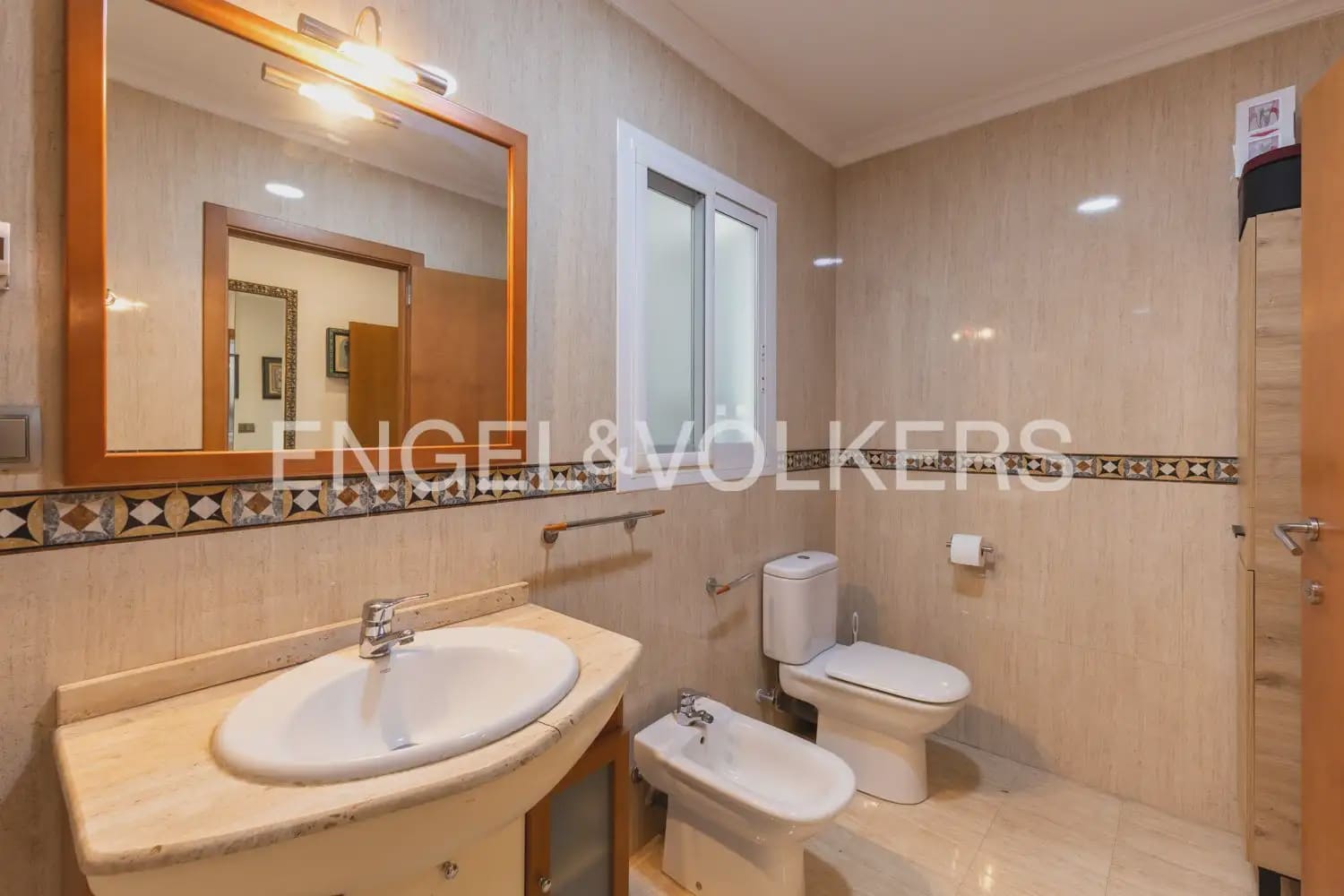 4 soveværelse Byhus til salg i Sueca med garage - € 275.000 (Ref: 10153697)