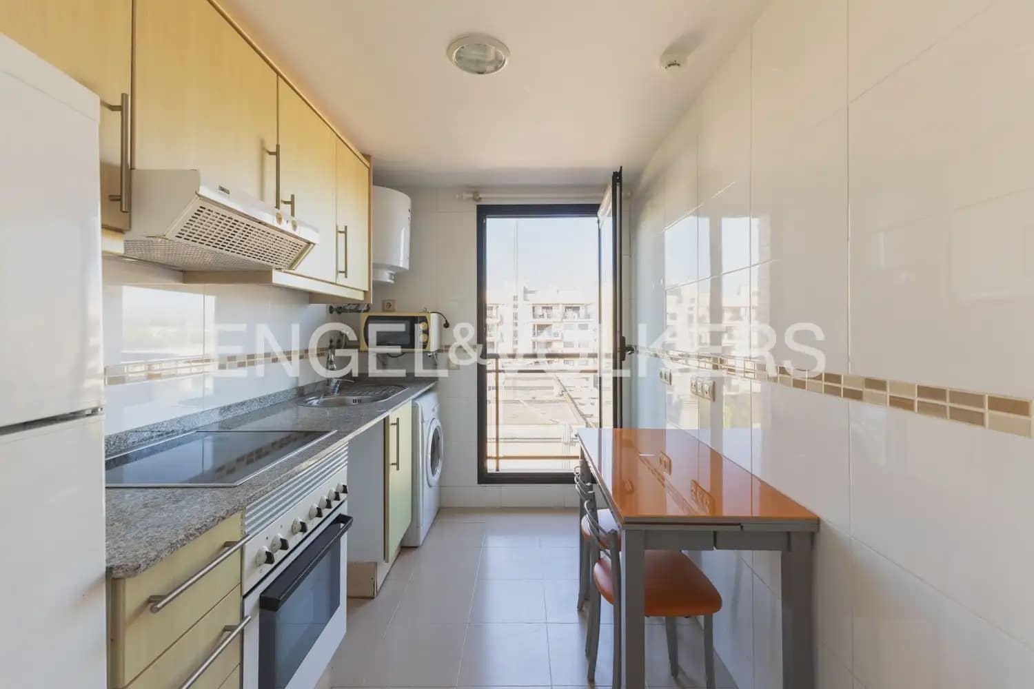1 slaapkamer Flat te huur in Puig met zwembad garage - € 1.000 (Ref: 10153860)