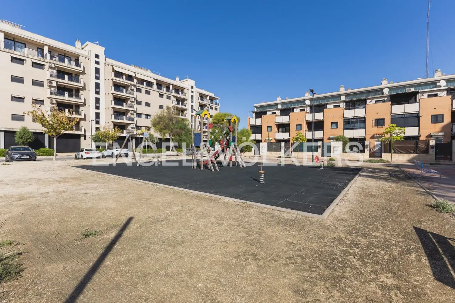 1 slaapkamer Flat te huur in Puig met zwembad garage - € 1.000 (Ref: 10153860)