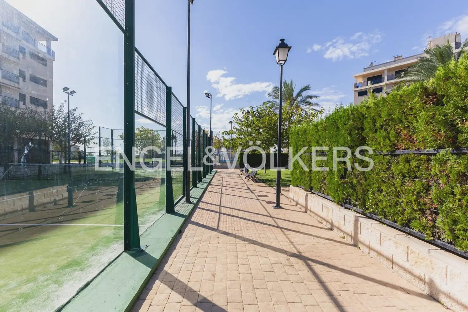 1 slaapkamer Flat te huur in Puig met zwembad garage - € 1.000 (Ref: 10153860)